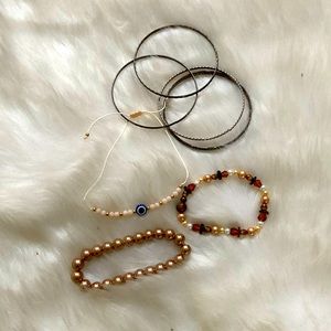 Bundle of 7 bracelets